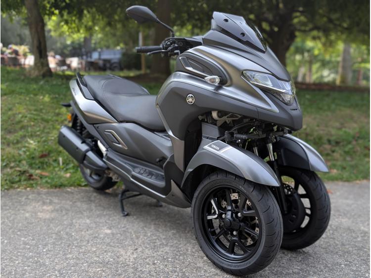 YAMAHA TRICITY 300