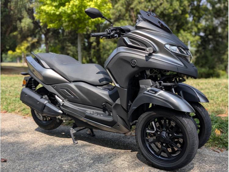 YAMAHA TRICITY 300