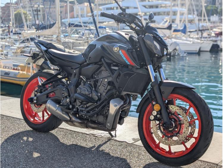 YAMAHA MT-07