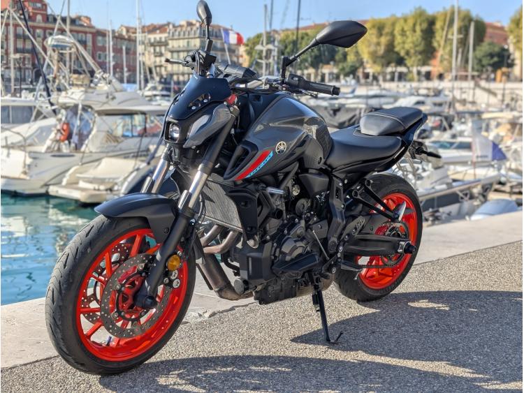 YAMAHA MT-07