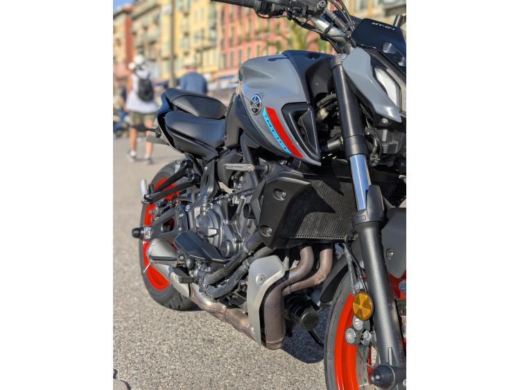 YAMAHA MT-07