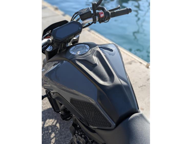 YAMAHA MT-07