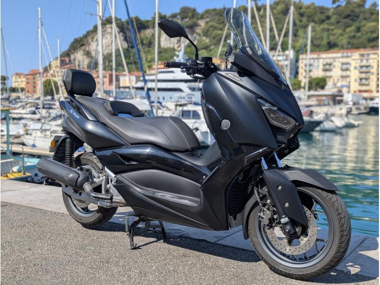 YAMAHA X-MAX 125 IRON MAX
