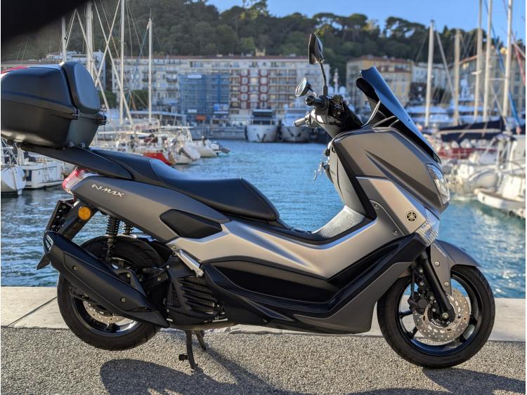 YAMAHA NMAX 125