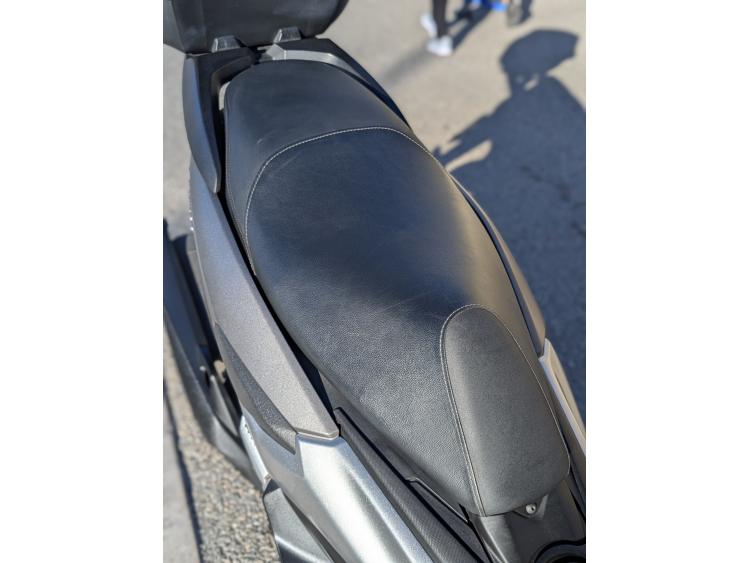 YAMAHA NMAX 125