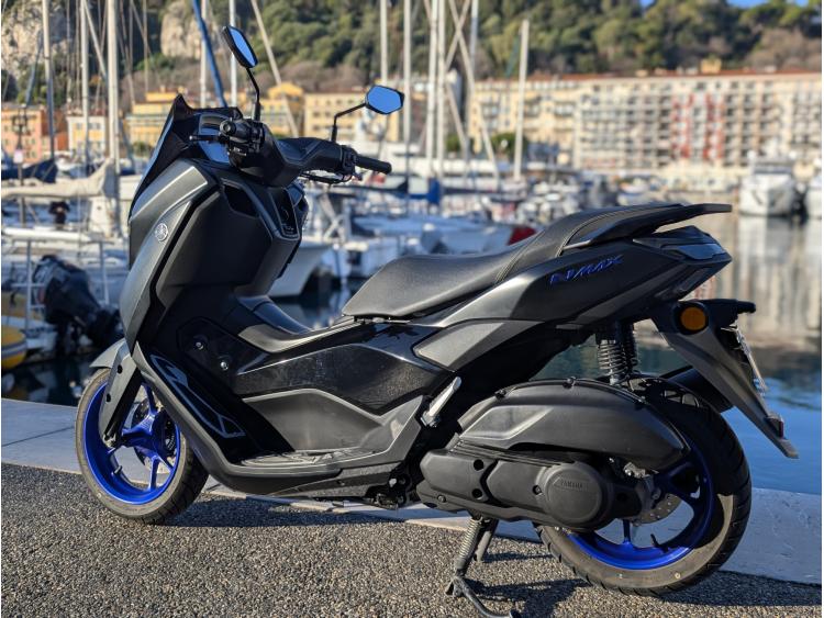 YAMAHA NMAX 125