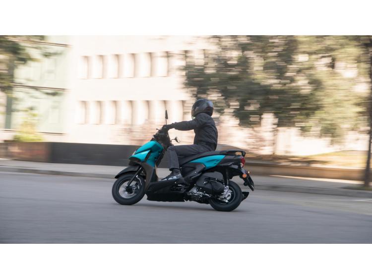 YAMAHA RayZR 125