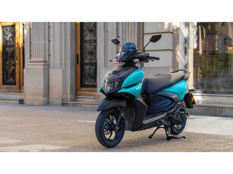 YAMAHA RayZR 125