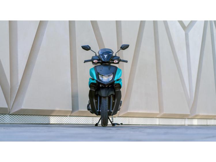 YAMAHA RayZR 125