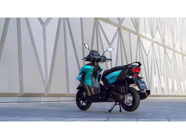 YAMAHA RayZR 125