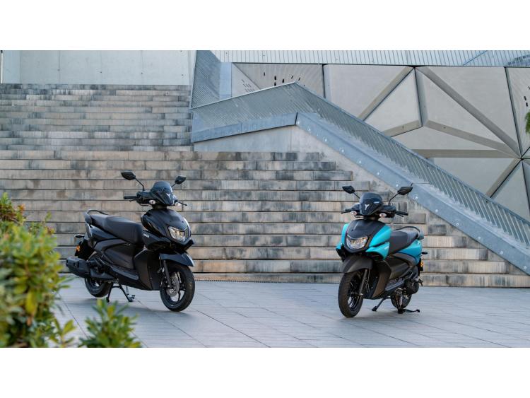 YAMAHA RayZR 125