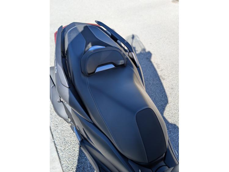 YAMAHA XMAX 125