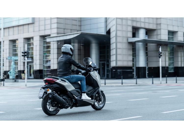 YAMAHA XMAX 125 TECH MAX