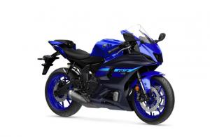 R7 (24)